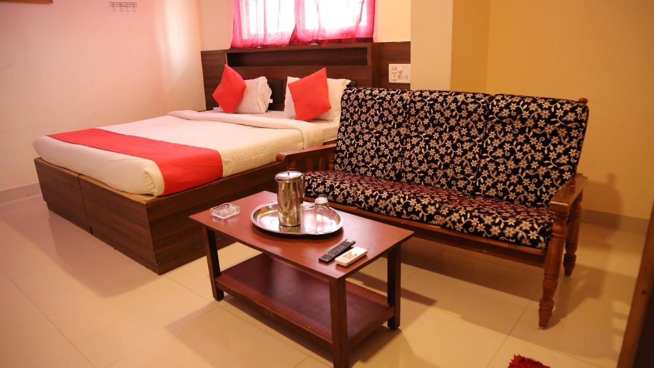 Kumaran Millenium Residency Hotel Vellore Exterior photo