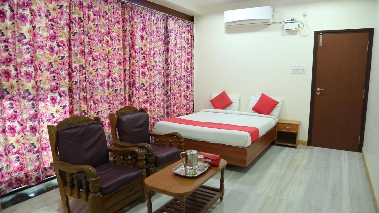 Kumaran Millenium Residency Hotel Vellore Exterior photo